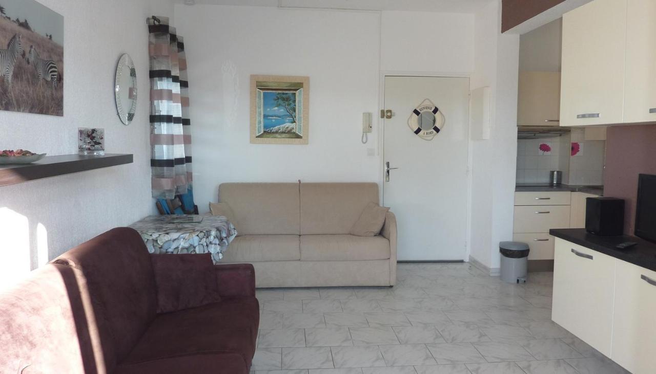 הייר Studio Residence Bona, Vue Hippodrome Et Mer, Clim מראה חיצוני תמונה
